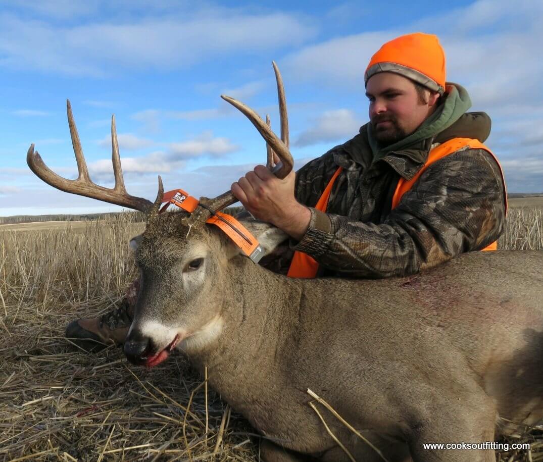 trophy-deer-hunts-saskatchewan (2) – Cooks Outfitting Hunting ...